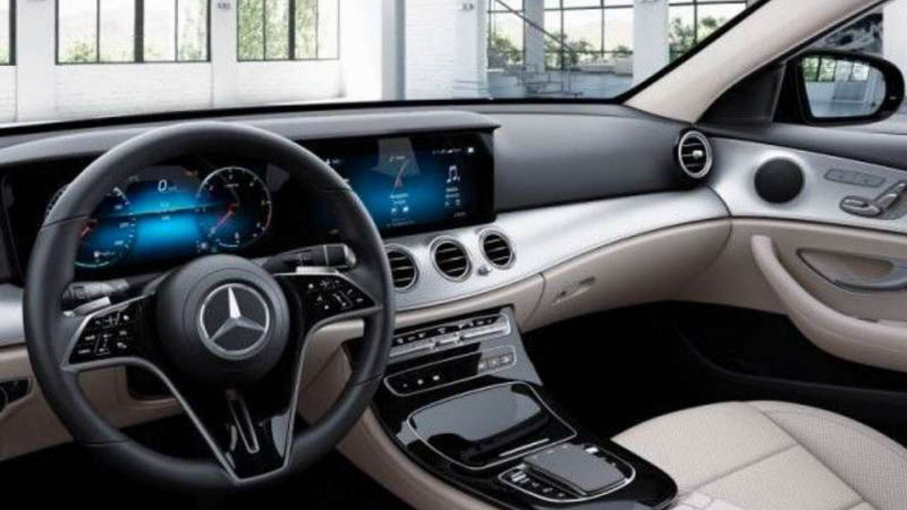 Mercedes E Class inside 001